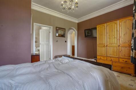 Bryn Hall, Bryn Gates Lane, Bamfurlong-63.jpg