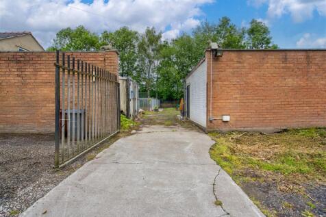 Bryn Hall, Bryn Gates Lane, Bamfurlong-107.jpg