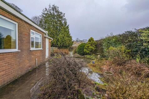 higherfields back lane standish -1.jpg