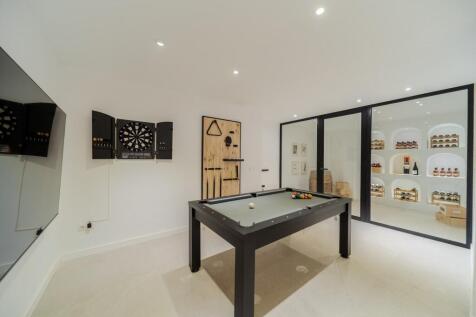 Basement - wine cell