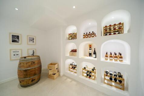 Basement - wine cell