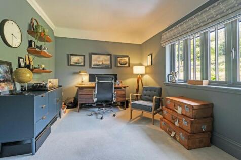 Study / bedroom 5
