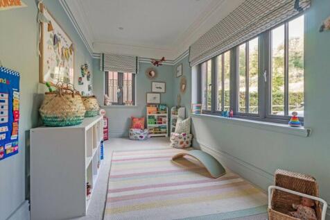 Playroom / office