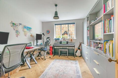 Study/playroom