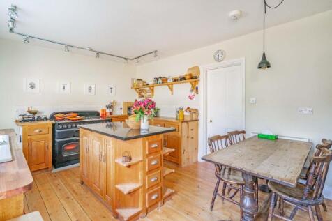 Kitchen/Dining Rm