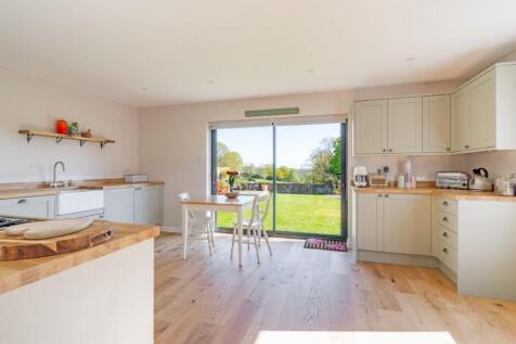 Kitchen/breakfast rm