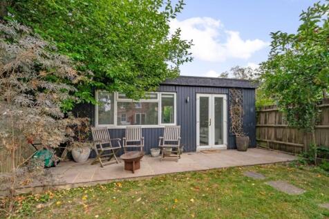 Outbuilding/studio