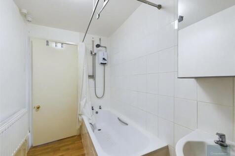 F3 Bathroom.jpg