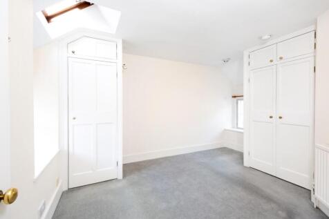 18 Prior Park Road,
