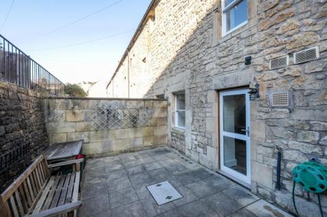 18 Prior Park Road,