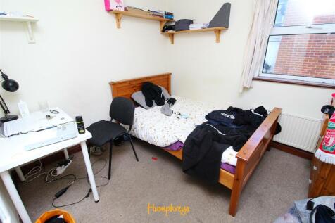 Bedroom 5.jpg