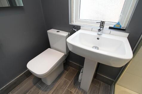 Shower room toilet.JPG