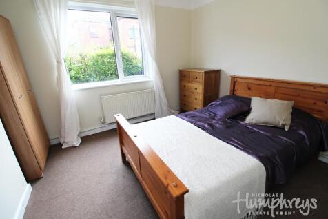 Fitzhugh House Bedroom 2 Bed.JPG