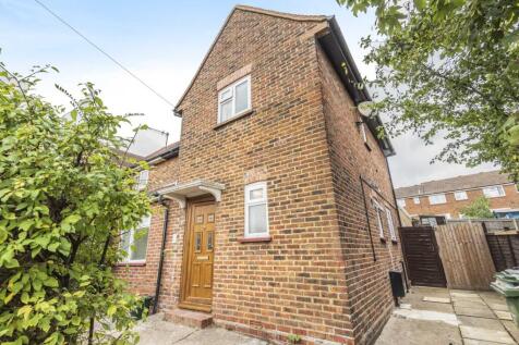Charming brick-fronted terraced house with a wo...