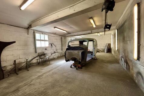 outbuilding