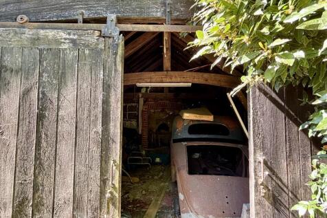 outbuilding