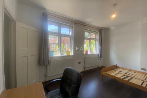 3 bedroom Cottage for rent