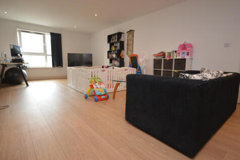2 Bedroom Apartment to Rent