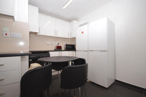 Room to Rent in Shared Flat