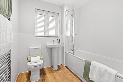 Energy-efficient family bathroom