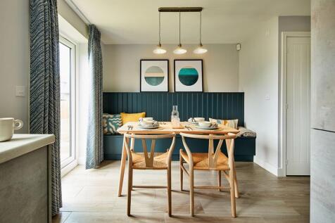There&#39;s plenty of space for dining with family and friends