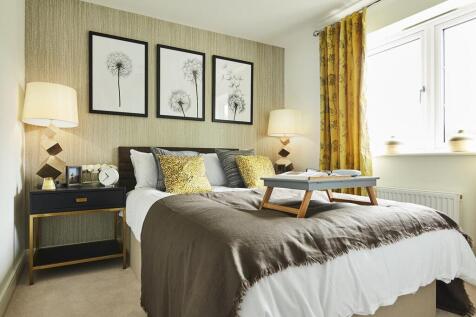 A second double bedroom, ideal for guests to stay in