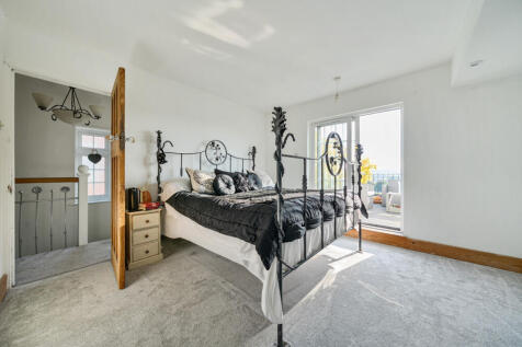 1361310-5-68dba22...