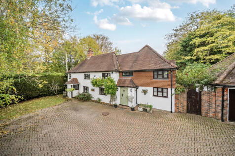 1372470-12-6900df...