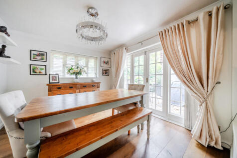 1372470-25-6900e0...