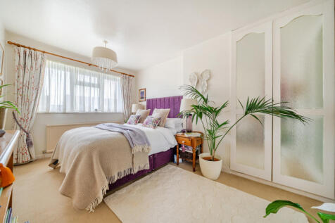 1377100-3-693c0a2...