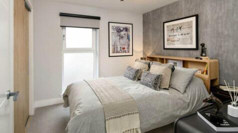 bedroom.JPG