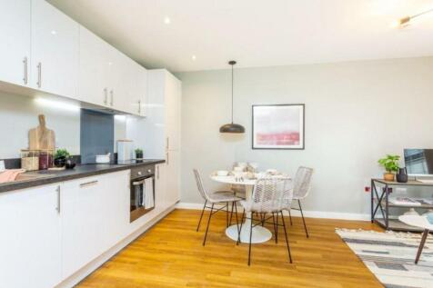 kitchen 2.JPG