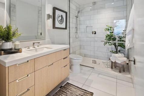 ensuite.jpg