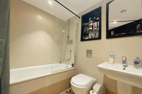 Bathroom.jpg