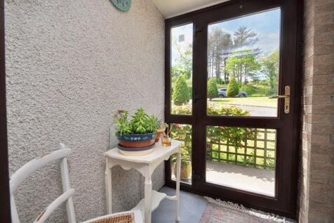 Entrance porch