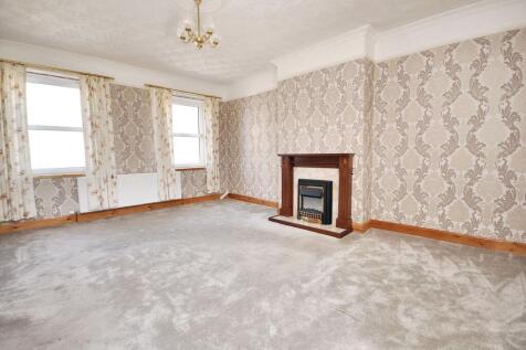 Upper lounge