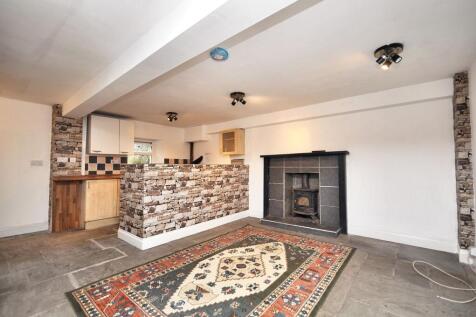 Lounge/ Kitchen