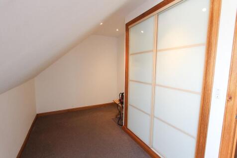 Bedroom 5 / Study
