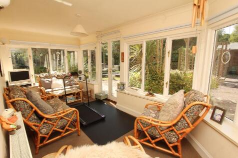 Sun Lounge