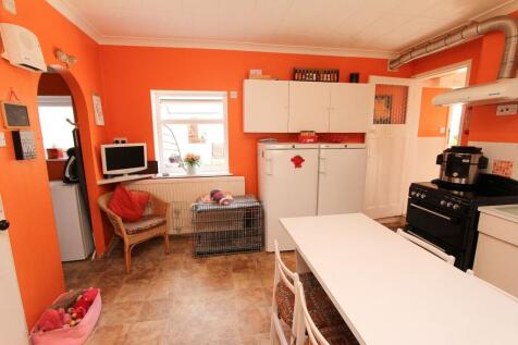 &#39;Dining&#39; Kitchen