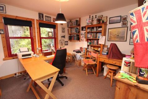 Study / 4th Bedroom