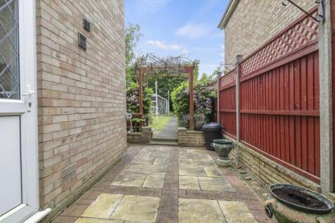 21_19austinclose_irchester_harperreid_21