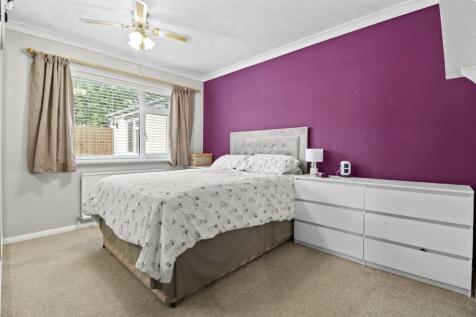 1cromerroad_finedon_rogers_09