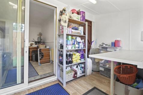 1cromerroad_finedon_rogers_12
