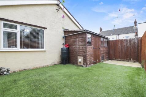 1cromerroad_finedon_rogers_21