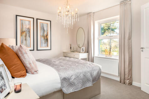 En suite main bedroom in the Hadley Special 3 bedroom home