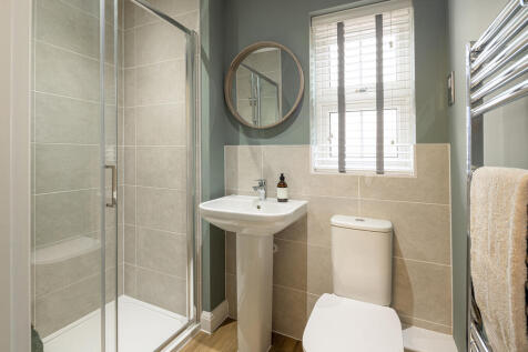 Internal image of the en suite in the archford at niveus walk