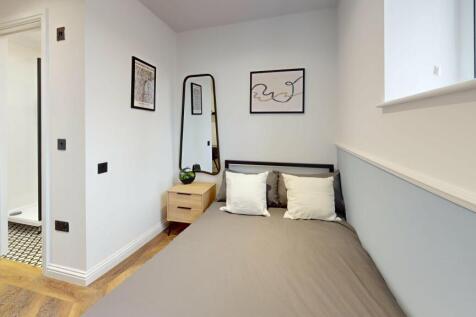 QwyMP35iAbN-Bedroom