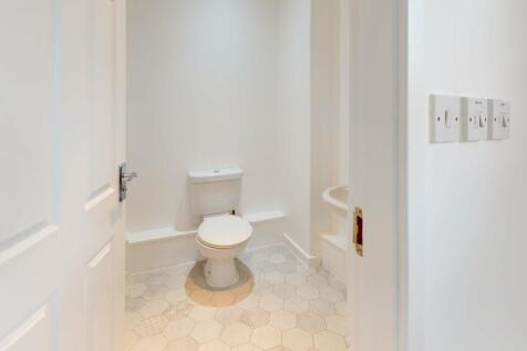 Flat-8-St-AnnS-Place