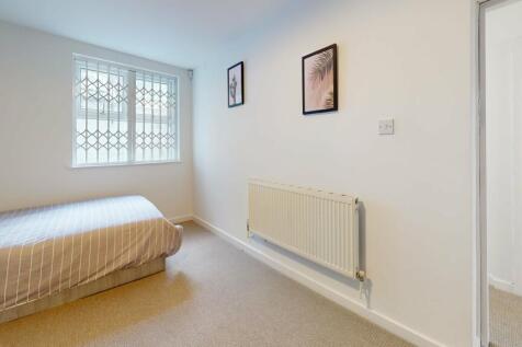 21-Moorland-Ave-Flat